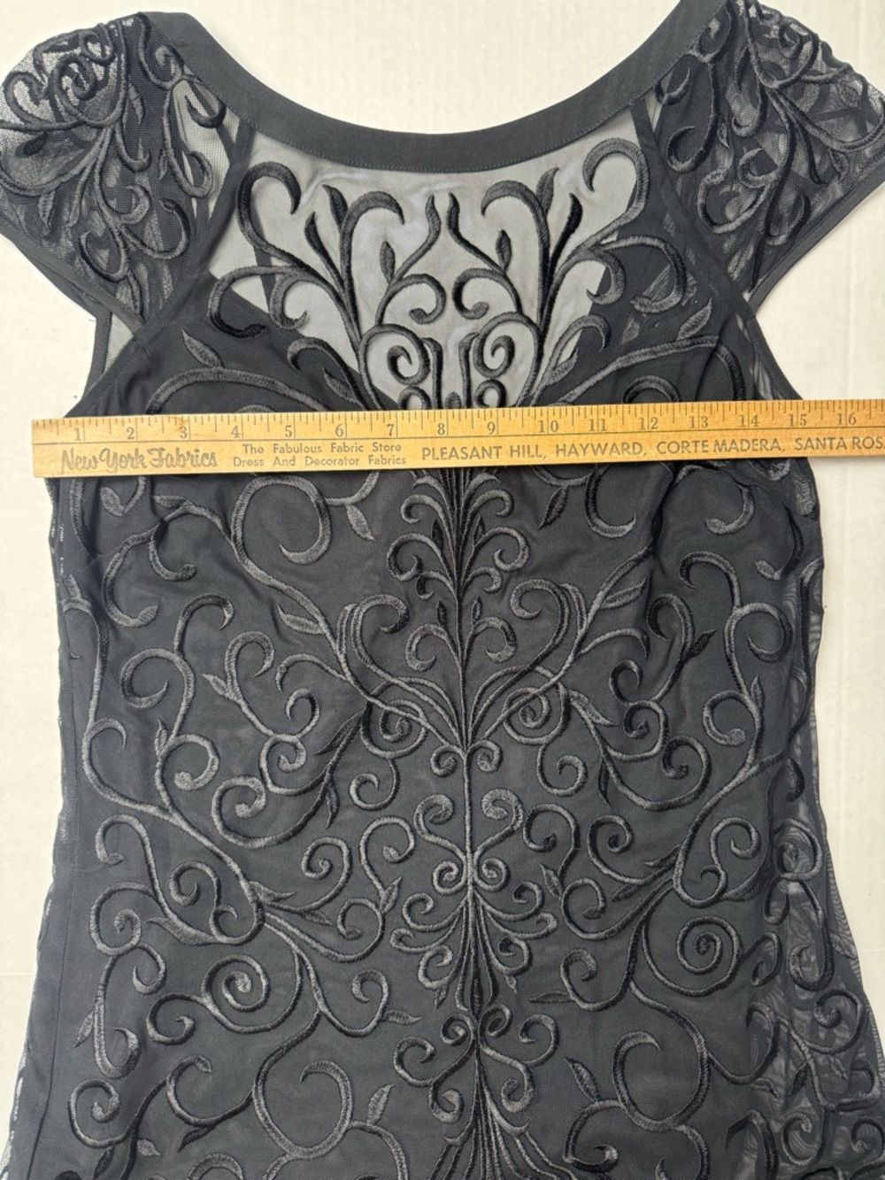 GUESS Black Embroidered Cap-Sleeve Mini Dress Women’s Size 4 - Picture 12 of 16